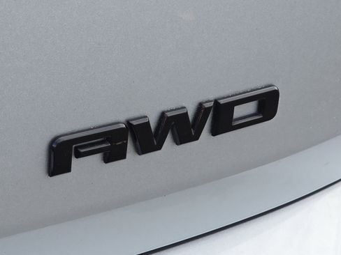 Certified 2021 GMC Terrain SLE w/ Driver Convenience Package image 15