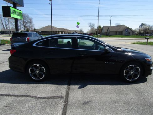 Used 2019 Chevrolet Malibu RS image 9
