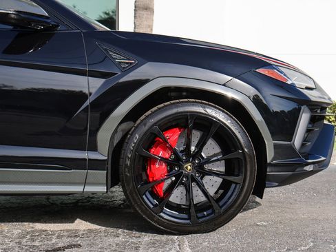 Used 2024 Lamborghini Urus S image 4