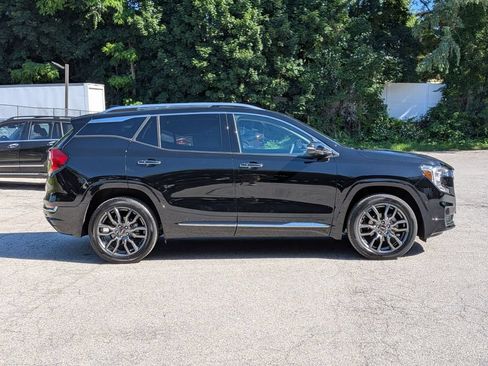 Used 2024 GMC Terrain Denali w/ Black Diamond Edition AWD/4WD image 2