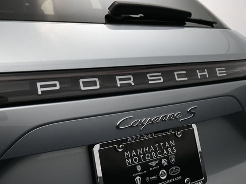 Certified 2021 Porsche Cayenne S image 14