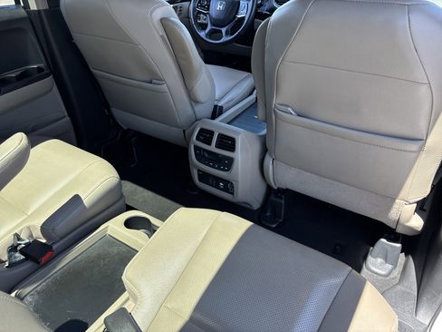 Used 2020 Honda Pilot Elite image 12