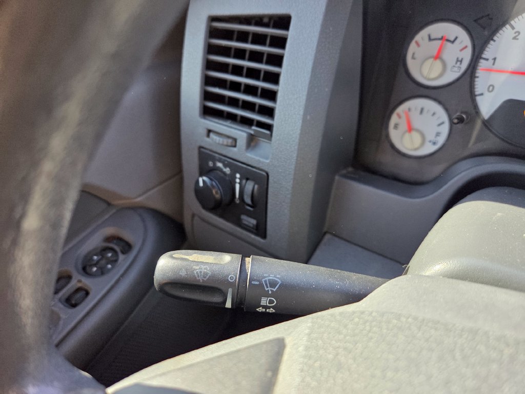 Used 2009 Dodge Ram 2500 Truck SXT AWD/4WD image 15