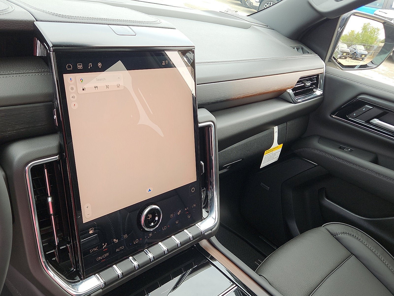 New 2026 GMC Yukon Denali w/ Advanced Technology Package AWD/4WD image 18