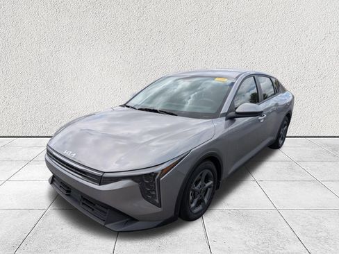 Used 2025 Kia K4 FWD image 7