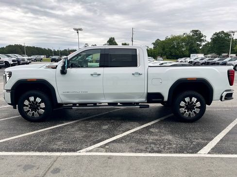 New 2026 GMC Sierra 2500 Denali AWD/4WD image 17