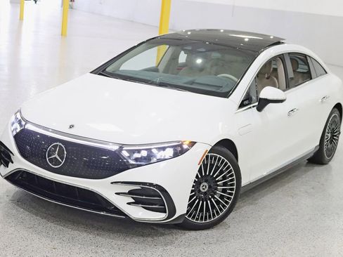 Used 2023 Mercedes-Benz EQS 580 4MATIC Sedan image 5