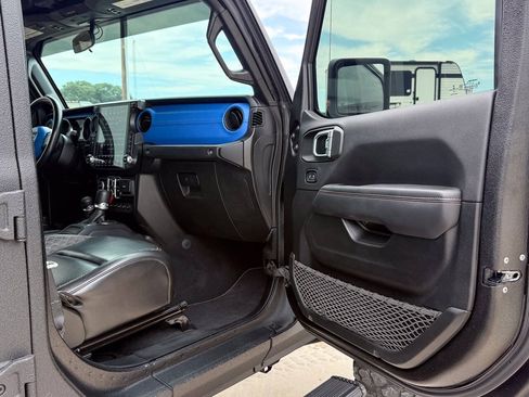 Used 2021 Jeep Gladiator Sport AWD/4WD image 44