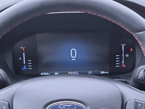 Used 2024 Ford Escape ST-Line w/ Tech Pack #1 AWD/4WD image 32