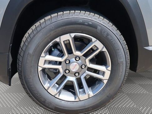 New 2026 GMC Terrain Elevation w/ LPO, Floor Liner Package image 17