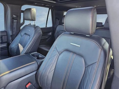 Used 2022 Ford Expedition Max Platinum image 19