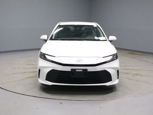 Used 2025 Toyota Camry LE image 4