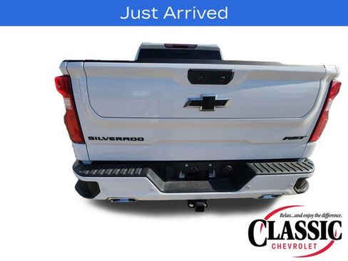 Used 2025 Chevrolet Silverado 1500 RST AWD/4WD image 7