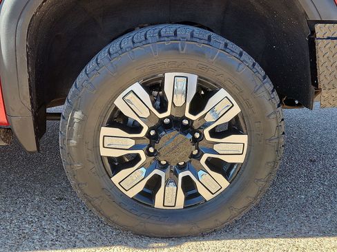 Used 2024 GMC Sierra 2500 Denali w/ Denali Reserve Package image 7