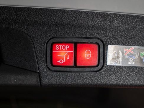 New 2026 Mercedes-Benz GLE 53 AMG 4MATIC image 39