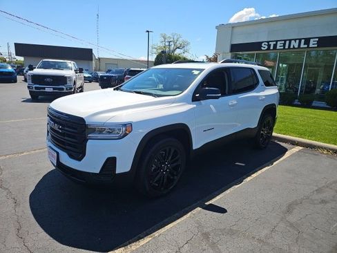 Used 2023 GMC Acadia SLE w/ Driver Convenience Package AWD/4WD image 3