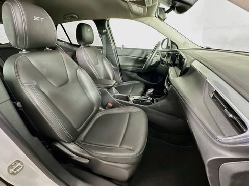Used 2024 Buick Encore GX Sport Touring AWD/4WD image 29