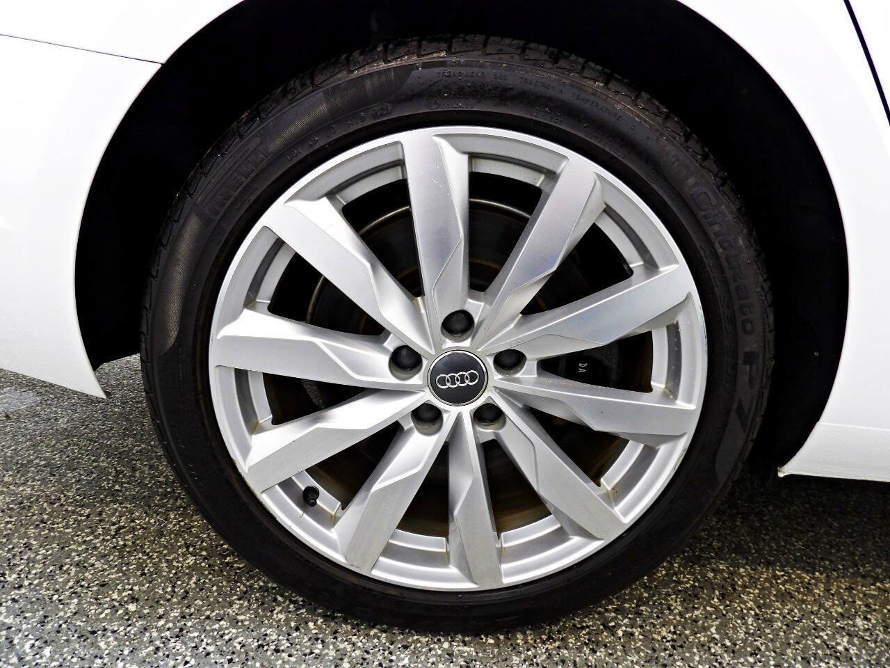 Used 2017 Audi A4 2.0T Premium FWD image 21