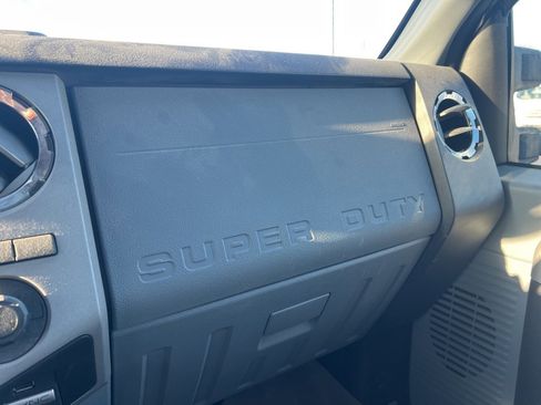 Used 2015 Ford F250 XLT w/ XLT Value Package image 11