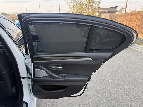 Used 2015 BMW M5 RWD image 35