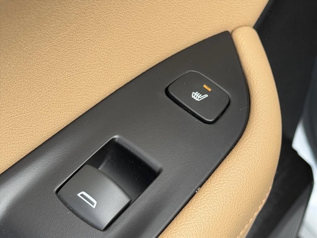Used 2020 Chevrolet Blazer Premier w/ Driver Confidence II Package FWD image 15
