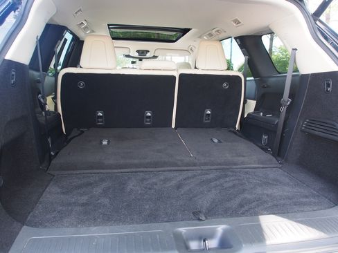 Used 2025 INFINITI QX60 Luxe AWD/4WD image 19