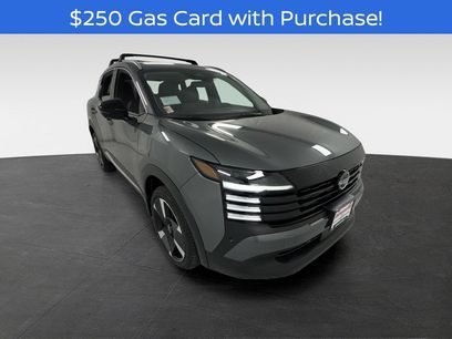New 2026 Nissan Kicks SR w/ Cold Weather Package