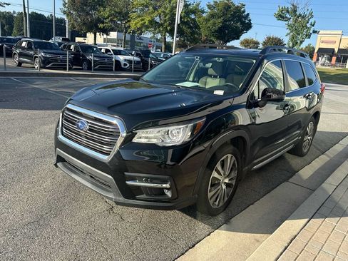 Used 2019 Subaru Ascent Limited w/ Popular Package #2 AWD/4WD image 4