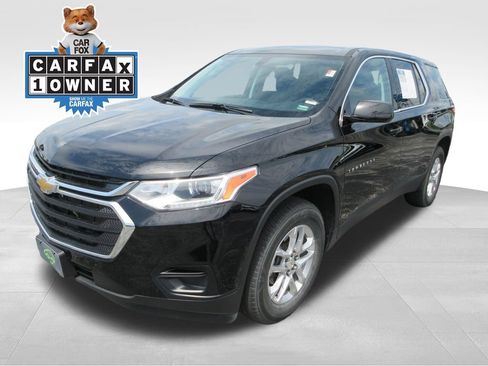 Certified 2020 Chevrolet Traverse LS FWD image 1