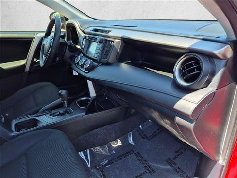 Used 2017 Toyota RAV4 LE w/ Carpet Mat Package FWD image 20