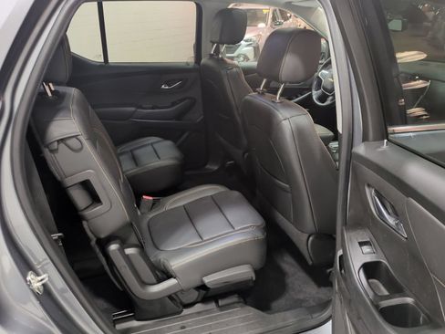 Used 2019 Chevrolet Traverse LT w/ LT Premium Package AWD/4WD image 11