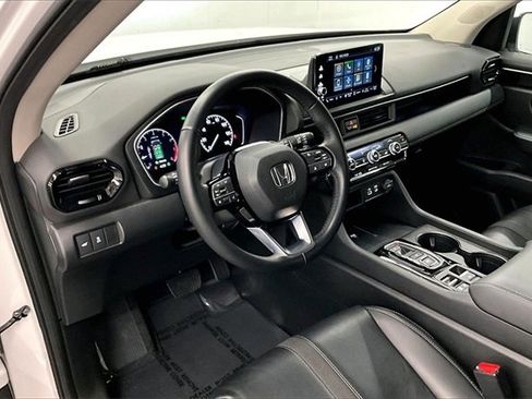 Used 2023 Honda Pilot EX-L image 12