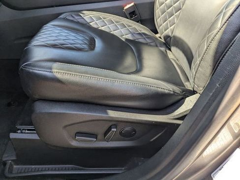 Used 2023 Ford Edge Titanium image 15