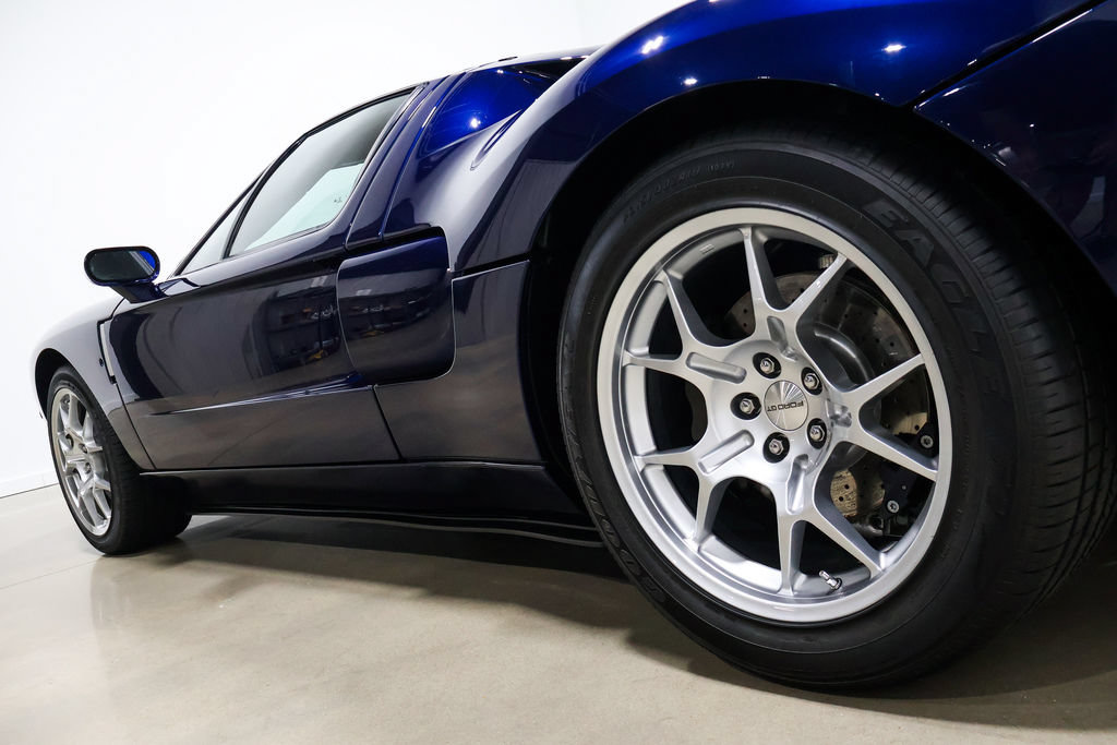Used 2005 Ford GT RWD image 74