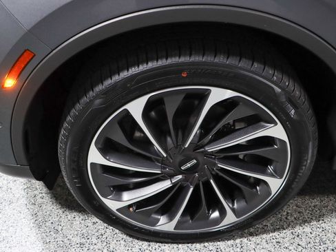 Used 2023 Lincoln Aviator Reserve w/ Equipment Group 201A image 11