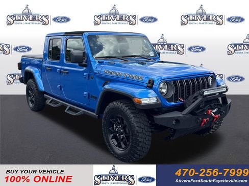 Used 2025 Jeep Gladiator Sport AWD/4WD image 1