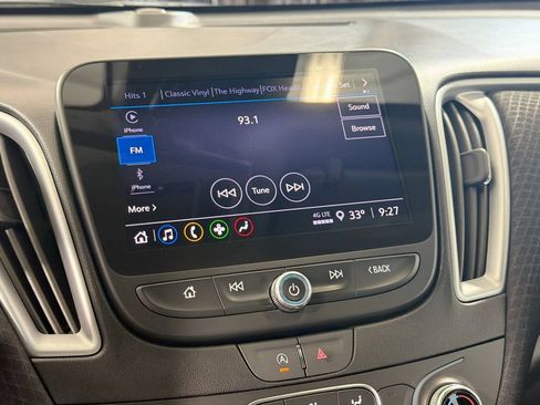 Used 2023 Chevrolet Malibu LT FWD image 15