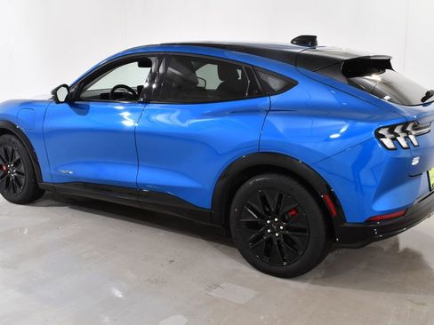 Used 2025 Ford Mustang Mach-E Premium w/ Sport Appearance Package image 15