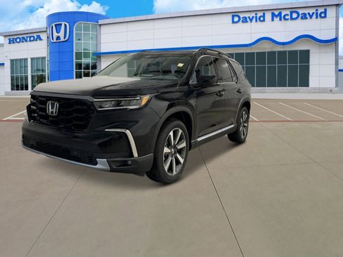 New 2025 Honda Pilot Touring image 1