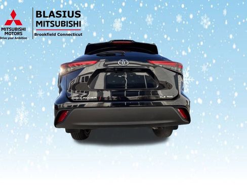 Used 2021 Toyota Highlander XLE image 38