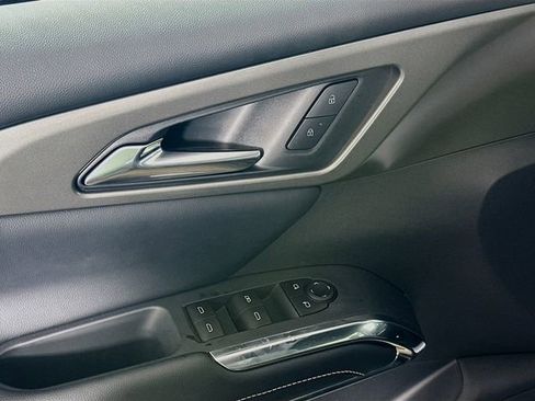 New 2026 Chevrolet Traverse LT w/ Driver Confidence Package FWD image 20