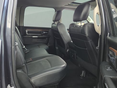 Used 2017 RAM 1500 Laramie AWD/4WD image 17