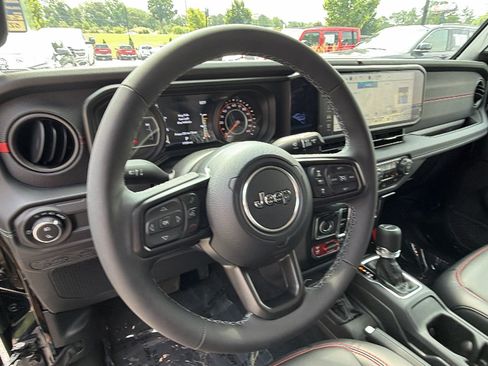 Certified 2026 Jeep Gladiator Rubicon w/ Steel Power Dome Hood Package AWD/4WD image 25