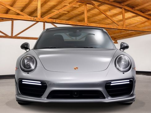 Used 2017 Porsche 911 4 Coupe AWD/4WD image 4