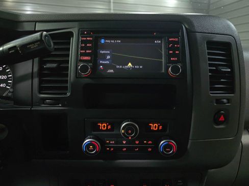 Used 2018 Nissan NV 3500 SL image 24