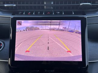 New 2025 Jeep Grand Cherokee L Limited w/ Black Appearance Package AWD/4WD video 3