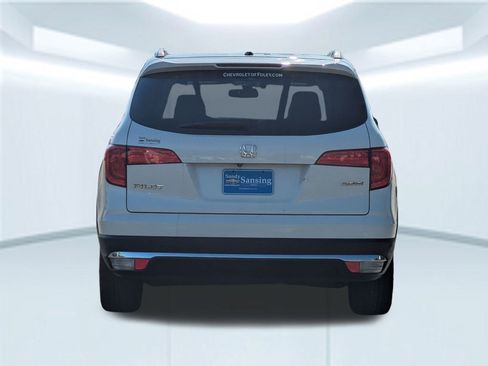 Used 2017 Honda Pilot Touring image 5