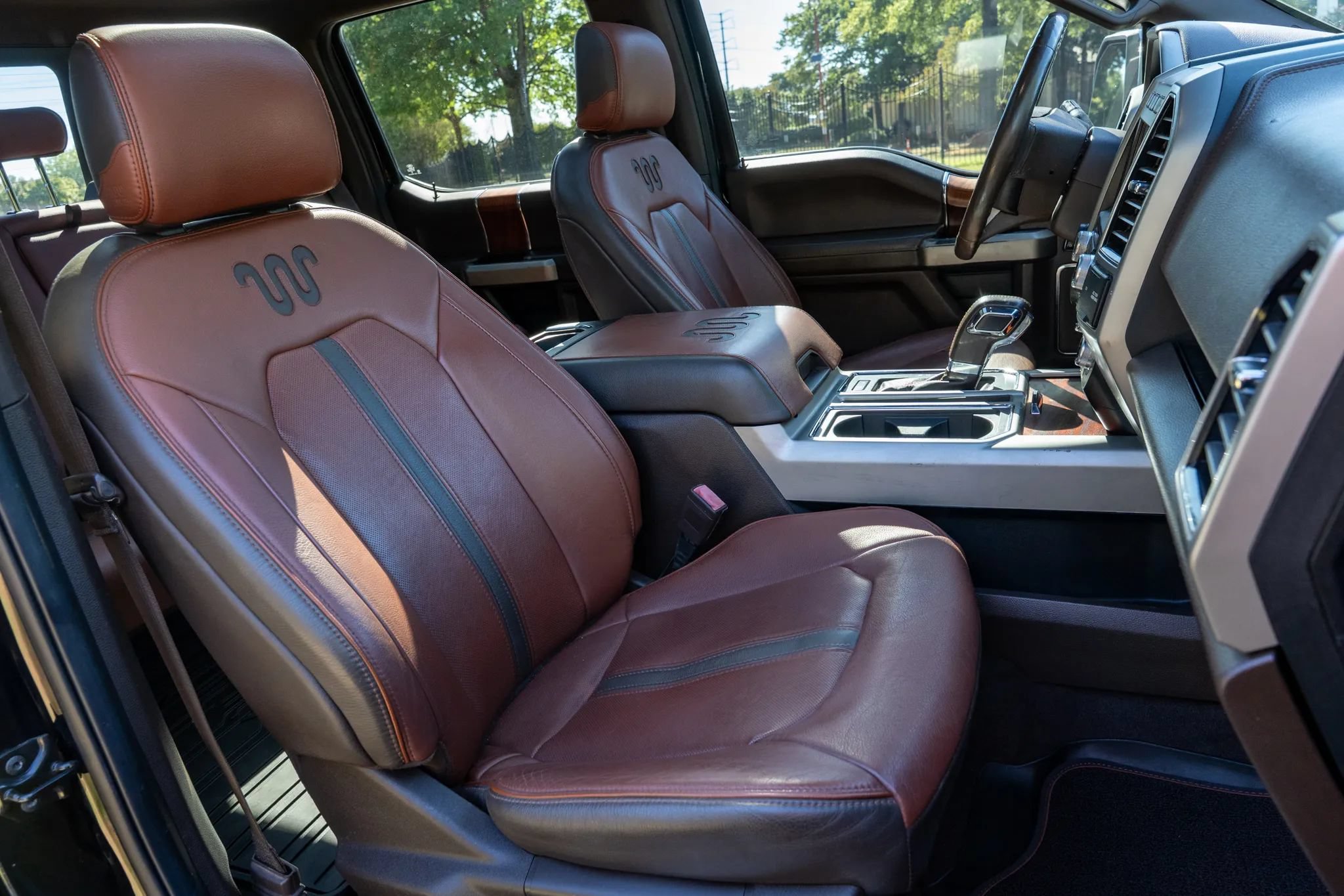 Used 2020 Ford F150 King Ranch w/ Equipment Group 601A Luxury AWD/4WD image 13
