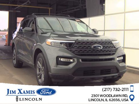 Used 2024 Ford Explorer XLT w/ Equipment Group 202A AWD/4WD image 1