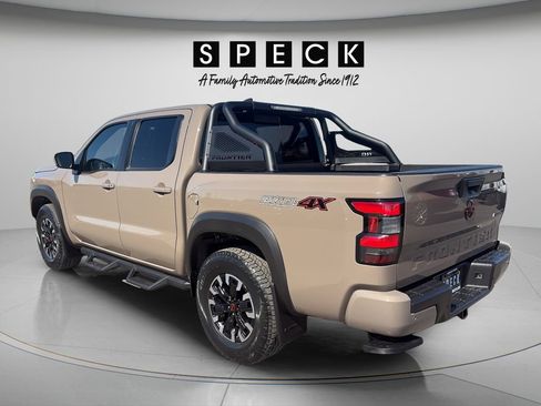 Used 2023 Nissan Frontier PRO-4X w/ Technology Package AWD/4WD image 3